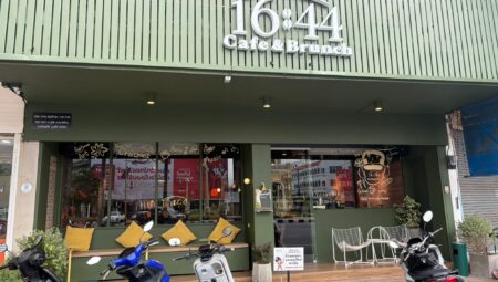 16:44 Cafe & Brunch Phuket – Where Luxury Meets Lifestyle